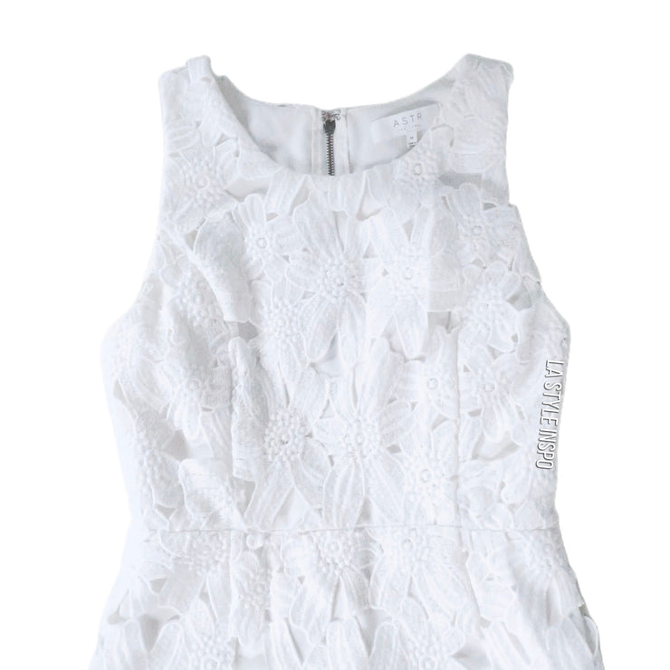 ASTR The Label White Lace Floral Mini Dress Size Medium