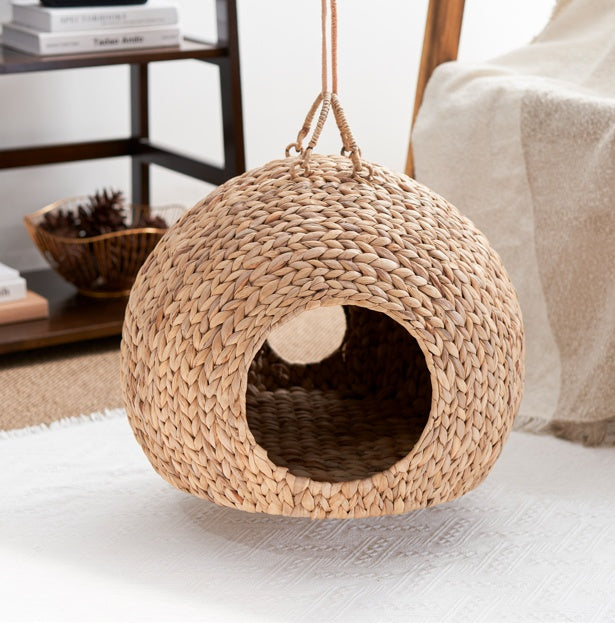 Pet Retreat Weaving Rattan Circular Pets Bed Home Decor in Natural Brown