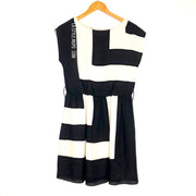 Alice + Olivia White and black Casual Dress Size Small